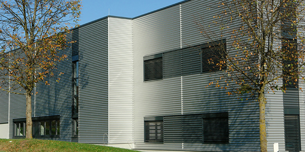Jonline-Fassade2.jpg